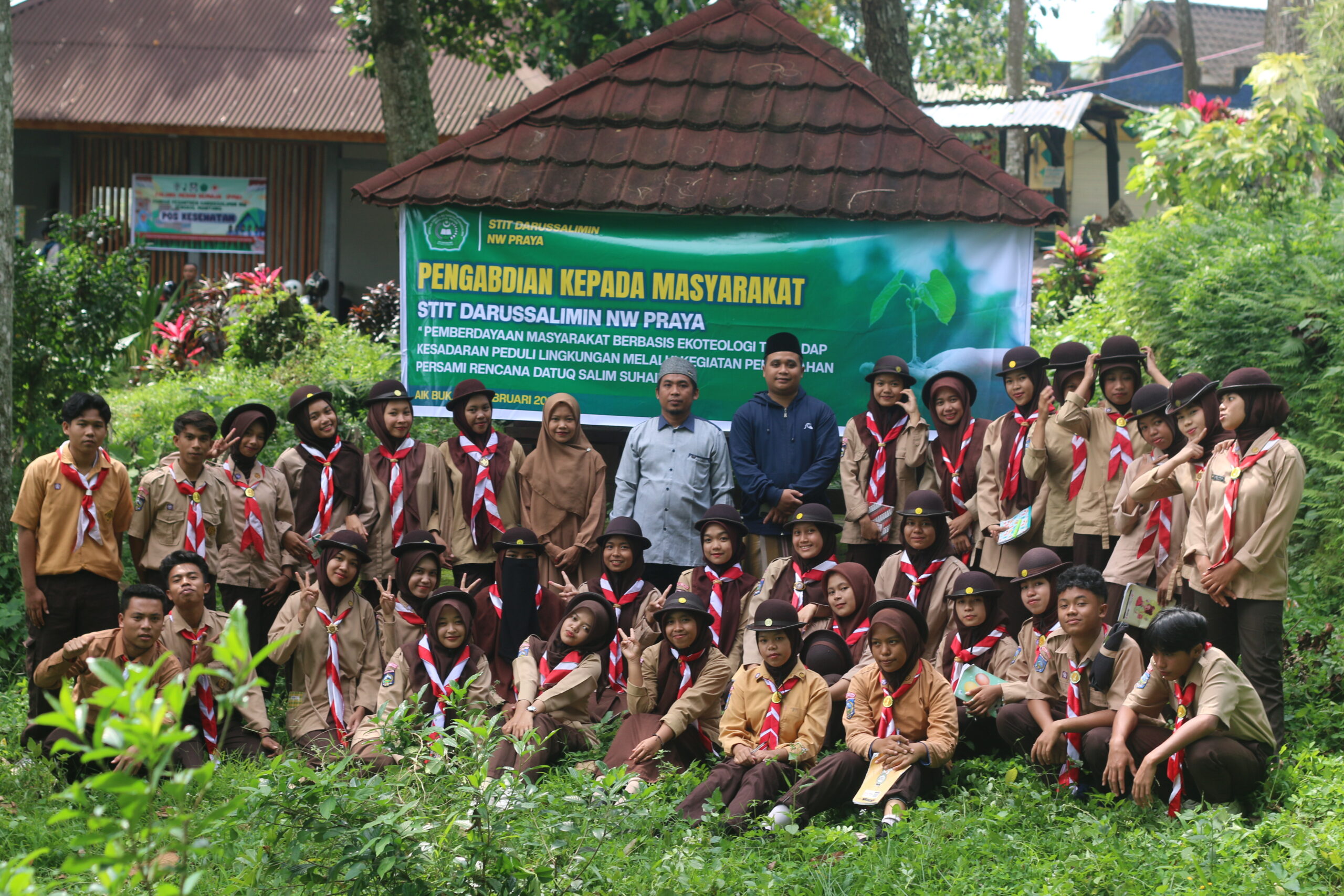 P3M STIT Darussalimin NW Praya Gelar Pengabdian Masyarakat Berbasis Ekoteologi di Taman Wisata Aik Bukak